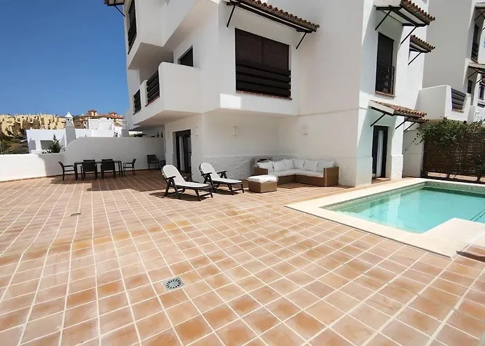 Full With Private Pool * Estepona