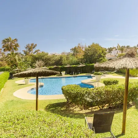 Full With Private Pool Apartmán